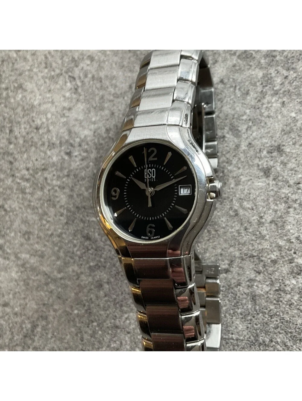 Vintage ESQ Swiss Watch Women 25mm Silver Tone Case/Band Black Dial W/Date A17